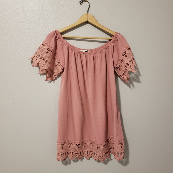 iris Tops - Iris | Off Shoulder Blouse- M